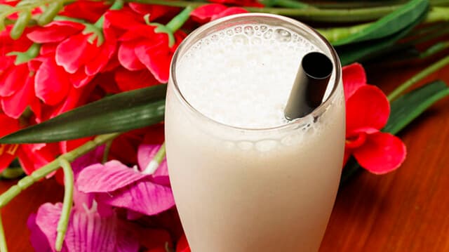 Lassi — Plain / Mango / Strawberry / Blueberry